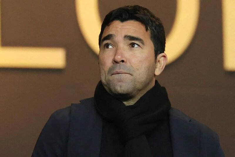 Барселона отрицает уход Деку