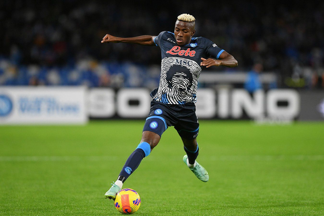 Осимхену интересен переход в "Челси"