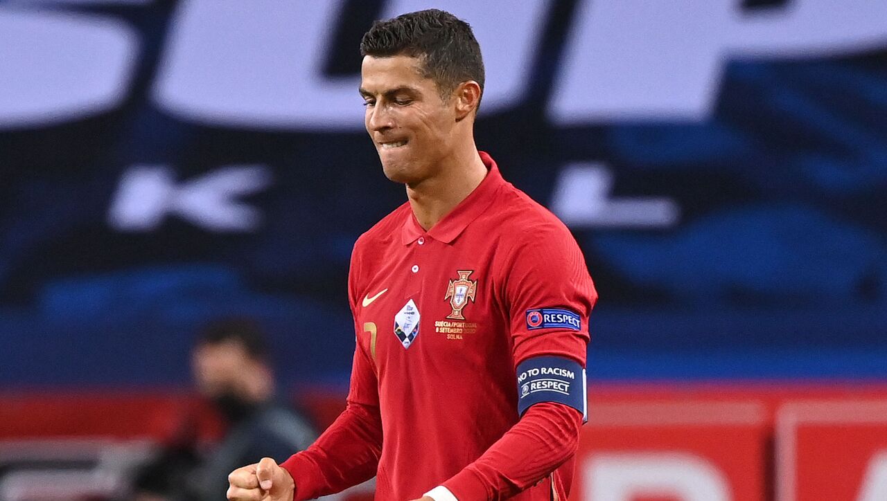 Сити встал в очередь за Пальиньей